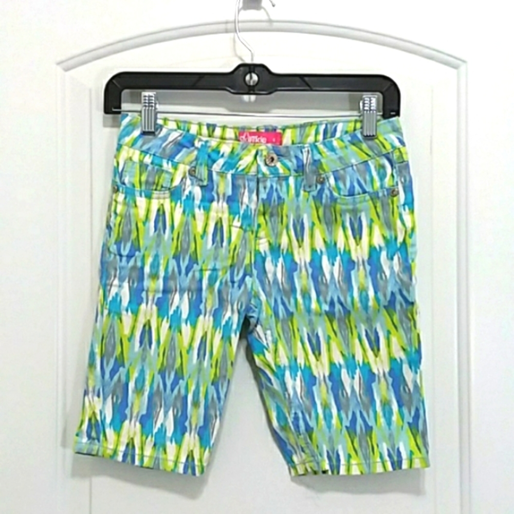 *5/$20* Girls Geometric Print Shorts